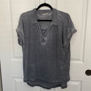 Grey collar Tee